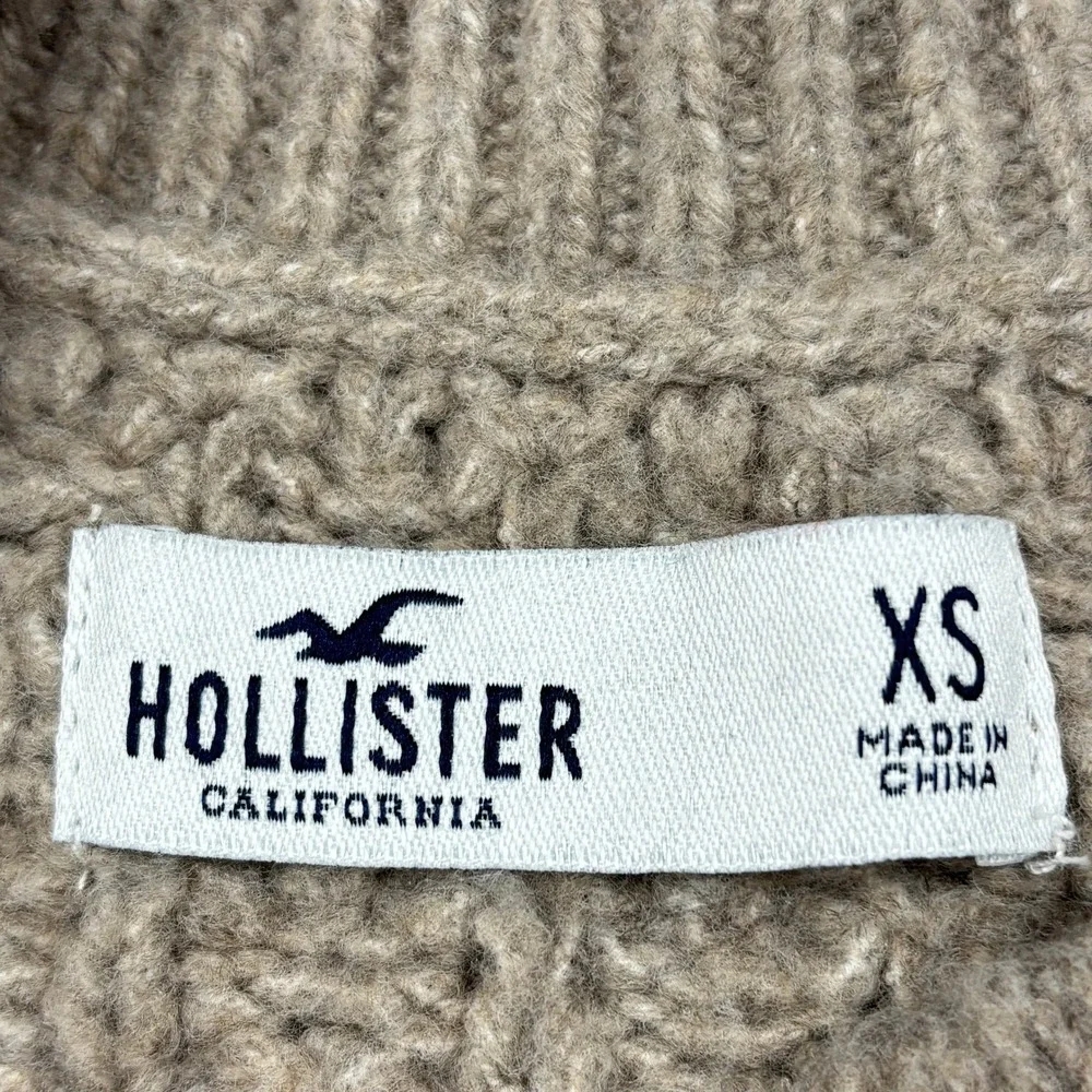 Hollister Womens XS Beige Oatmeal Chunky Open Knit Cropped Crewneck Sweater
